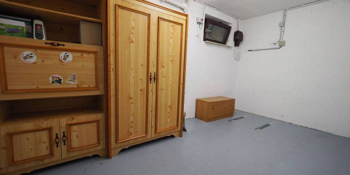 Mehrfamilienhaus, Wohnhaus Ammerbuch Entringen - 7 Zimmer, 236 m&sup2;, 930.000&euro; | Angebot:25686004