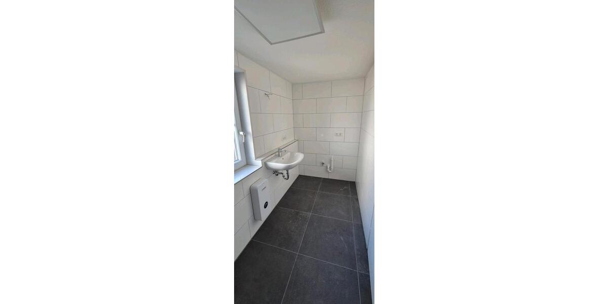Etagenwohnung Aidlingen - 6 Zimmer, 82 m&sup2;, 1.700&euro; | Angebot:26336086