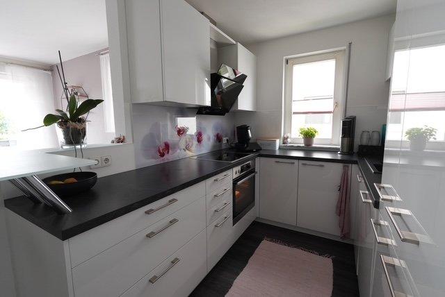 Hochparterre Stuttgart Neuwirtshaus - 2.5 Zimmer, 55 m&sup2;, 320.000&euro; | Angebot:27207943