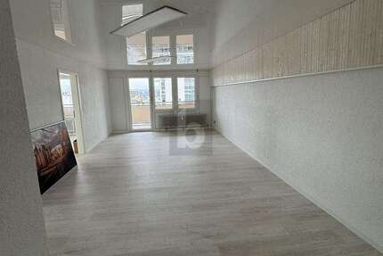 Wohnung Leonberg - 5 Zimmer, 750&euro; | Angebot:25404301