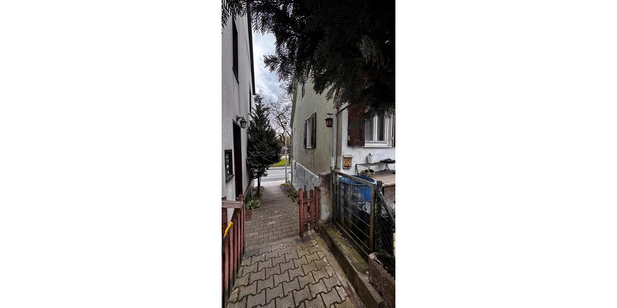 Einfamilienhaus Sindelfingen Darmsheim - 4 Zimmer, 61 m&sup2;, 299.000&euro; | Angebot:26042276