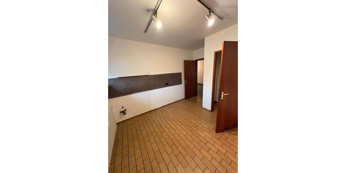 Etagenwohnung Köngen - 4.5 Zimmer, 120 m&sup2;, 390.000&euro; | Angebot:27077221