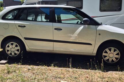 Skoda Fabia 214.000 km 1.490 &euro; Böblingen 71032