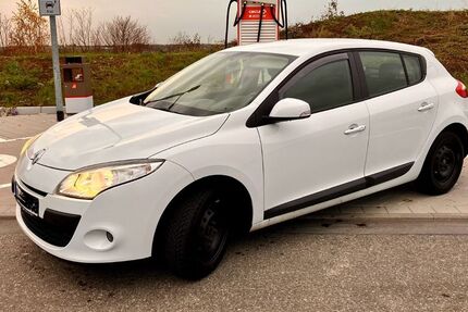 Renault Megane 124.500 km 3.600 € Korb 71404
