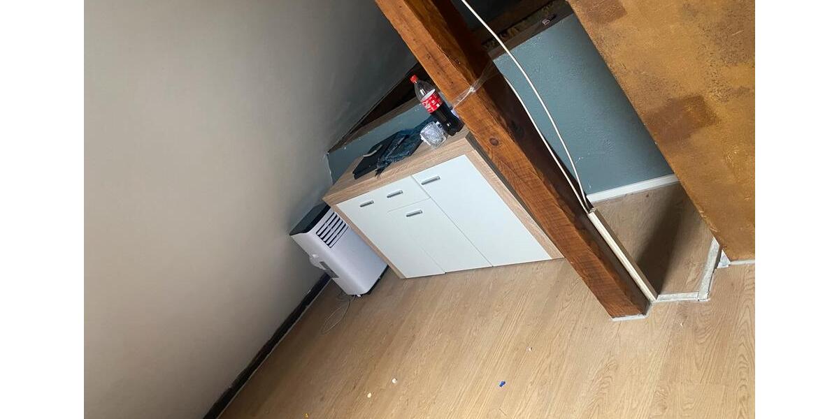 Einfamilienhaus Nürtingen - 6 Zimmer, 225 m&sup2;, 2.000&euro; | Angebot:26387440
