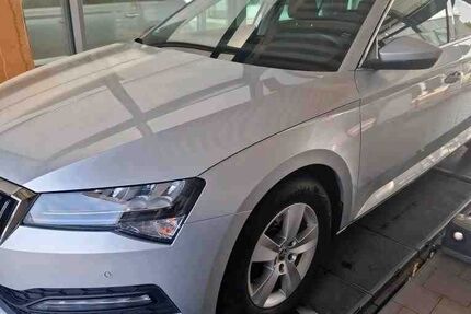 Skoda Superb 103.000 km 20.599 € Kornwestheim 70806