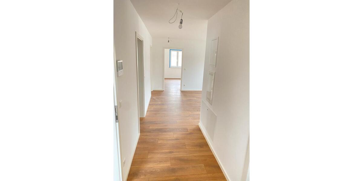 Etagenwohnung Schorndorf - 3.5 Zimmer, 82 m&sup2;, 1.300&euro; | Angebot:26600785