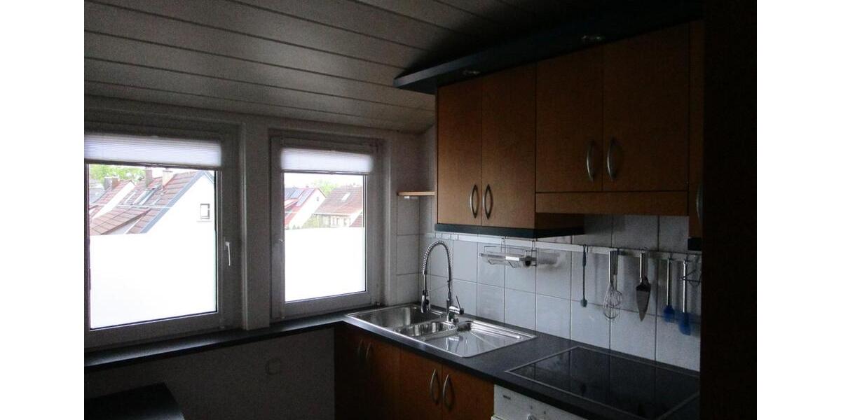 Dachgeschoßwohnung Ludwigsburg Eglosheim - 3 Zimmer, 71 m&sup2;, 1.400&euro; | Angebot:26577710