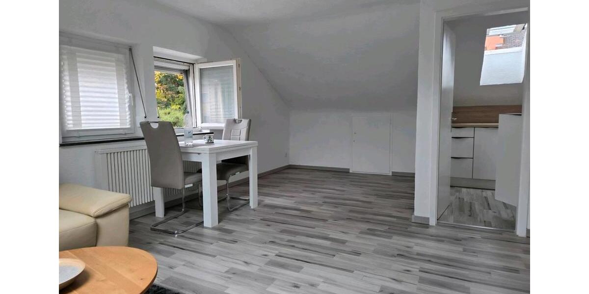 Helle 2-Zimmer Dachgeschosswohnung 2 zimmer