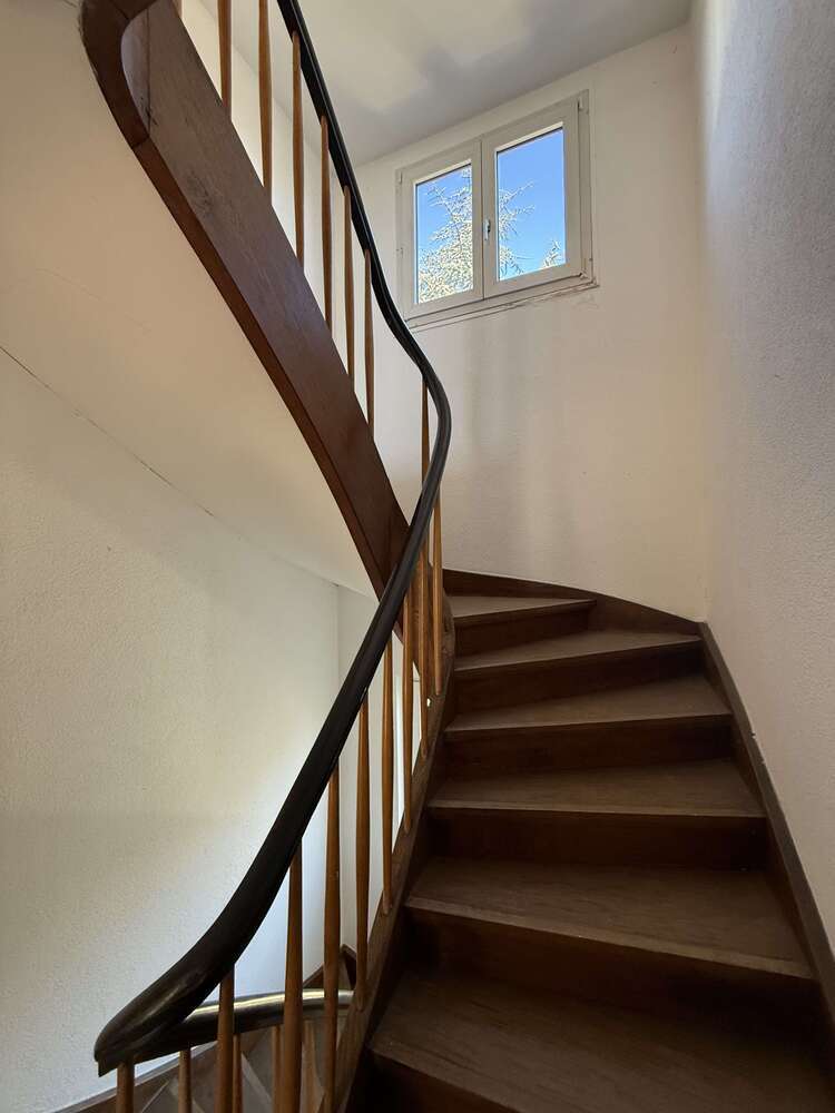 Haus zum Kaufen in Stuttgart 1.250.000 € 210 m²