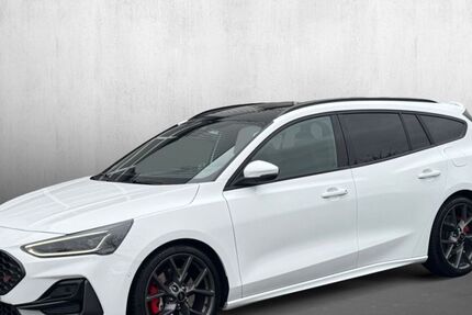 Ford Focus 17.424 km 33.990 € Ludwigsburg 71636