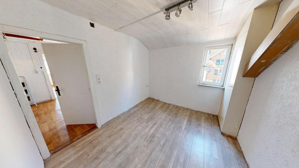 Doppelhaushälfte Stuttgart Feuerbach - 6 Zimmer, 149 m&sup2;, 499.000&euro; | Angebot:26754136