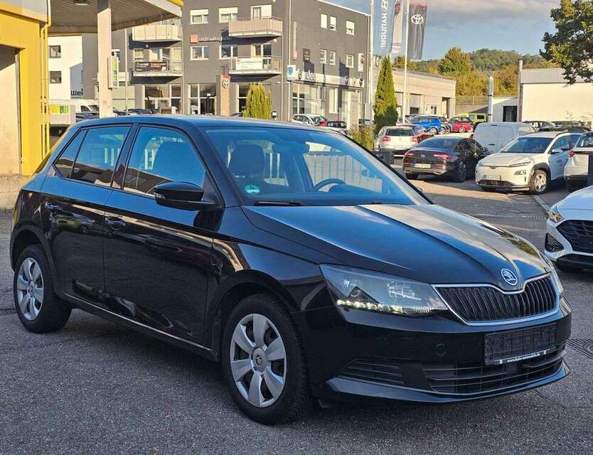 Skoda Fabia 93.000 km 9.950 € Leonberg 71229