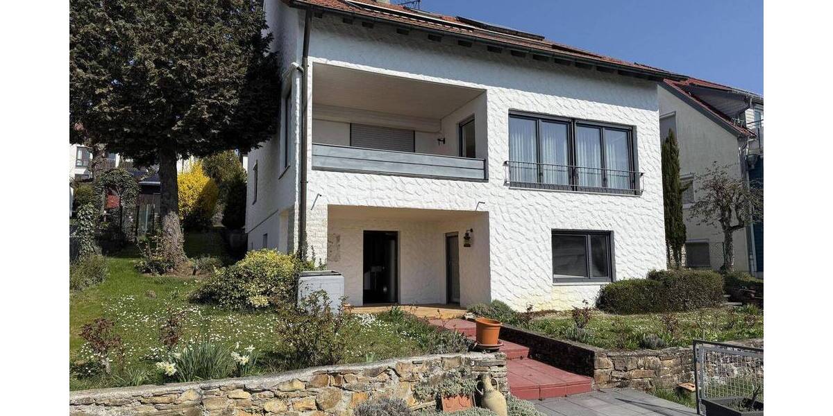 Mehrfamilienhaus, Wohnhaus Ostfildern Scharnhausen - 7 Zimmer, 210 m&sup2;, 699.000&euro; | Angebot:26029990