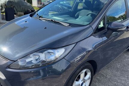 Ford Fiesta 110.000 km 3.500 € Sindelfingen/Stuttgart 71069