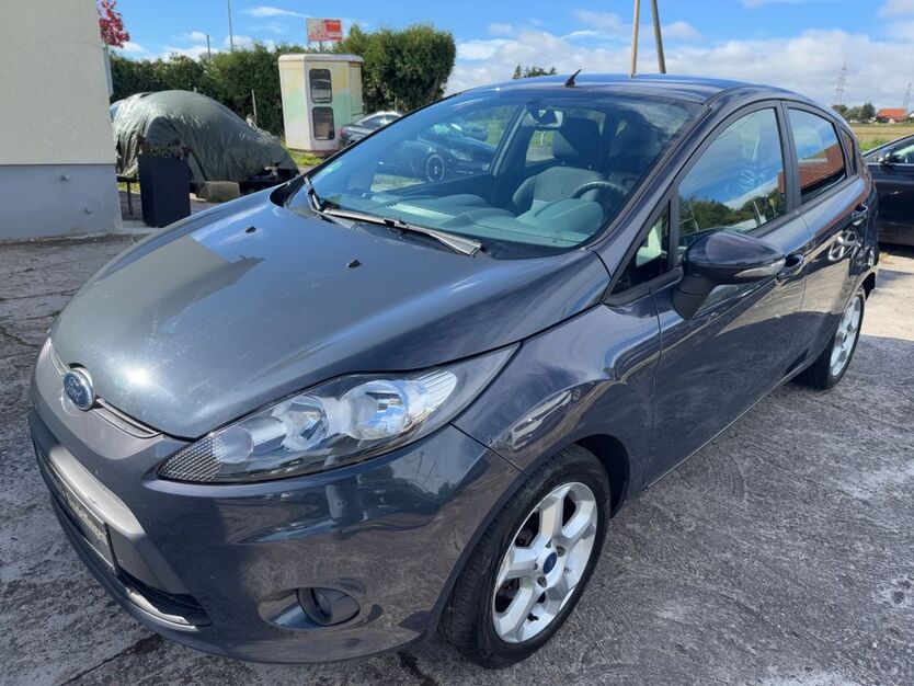 Ford Fiesta 110.000 km 3.500 € Sindelfingen/Stuttgart 71069