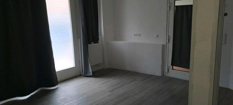 Doppelhaushälfte Nürtingen - 13 Zimmer, 210 m&sup2;, 430.000&euro; | Angebot:25991197