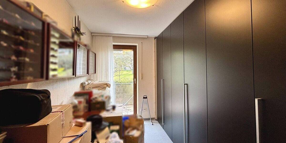 Reihenmittelhaus Stuttgart Hofen - 5 Zimmer, 130 m&sup2;, 480.000&euro; | Angebot:25909036