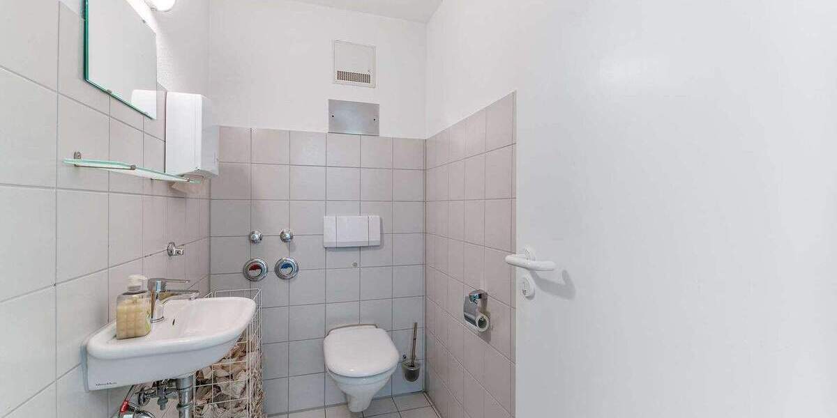 Gewerbeobjekt Oberstenfeld - 6 Zimmer, 158 m&sup2;, 477.500&euro; | Angebot:24646418