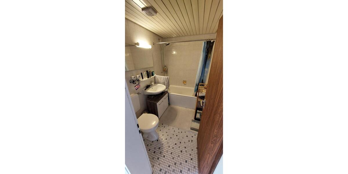 Dachgeschoßwohnung Esslingen am Neckar Hegensberg - 1.5 Zimmer, 36 m&sup2;, 178.000&euro; | Angebot:26927370