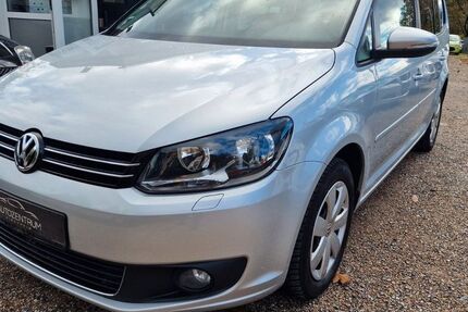 VW Touran 158.884 km 8.300 &euro; Kirchheim unter Teck 73230