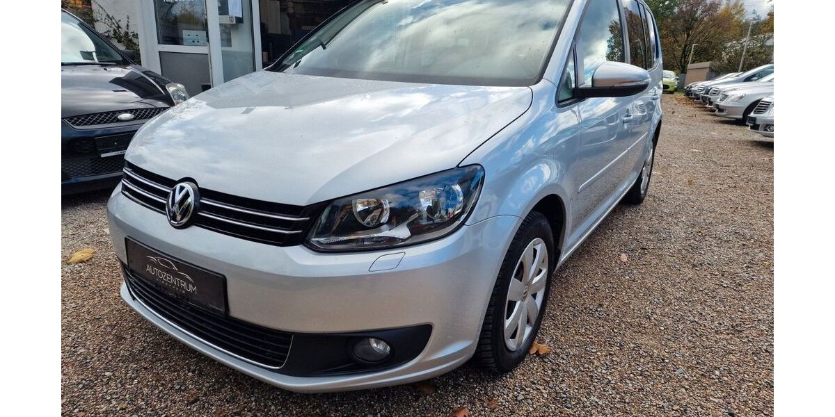 VW Touran 158.884 km 8.300 &euro; Kirchheim unter Teck 73230