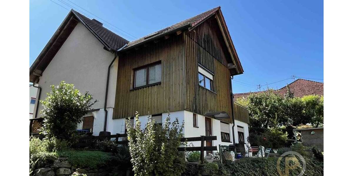Haus zum Kaufen in Waiblingen Neustadt 438.000 € 215 m² 9 zimmer