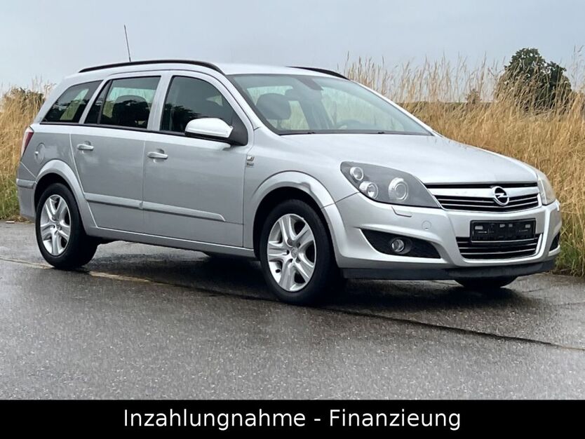 Opel Astra 136.000 km 3.200 € Fellbach 70736