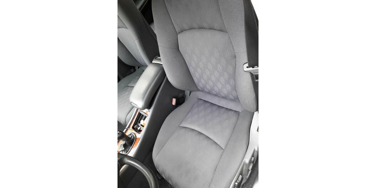 Mercedes-Benz C-Klasse 155.581 km 3.700 € Böblingen 71032