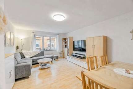 Wohnung Stuttgart - 3 Zimmer, 82 m&sup2;, 1.450&euro; | Angebot:27150852