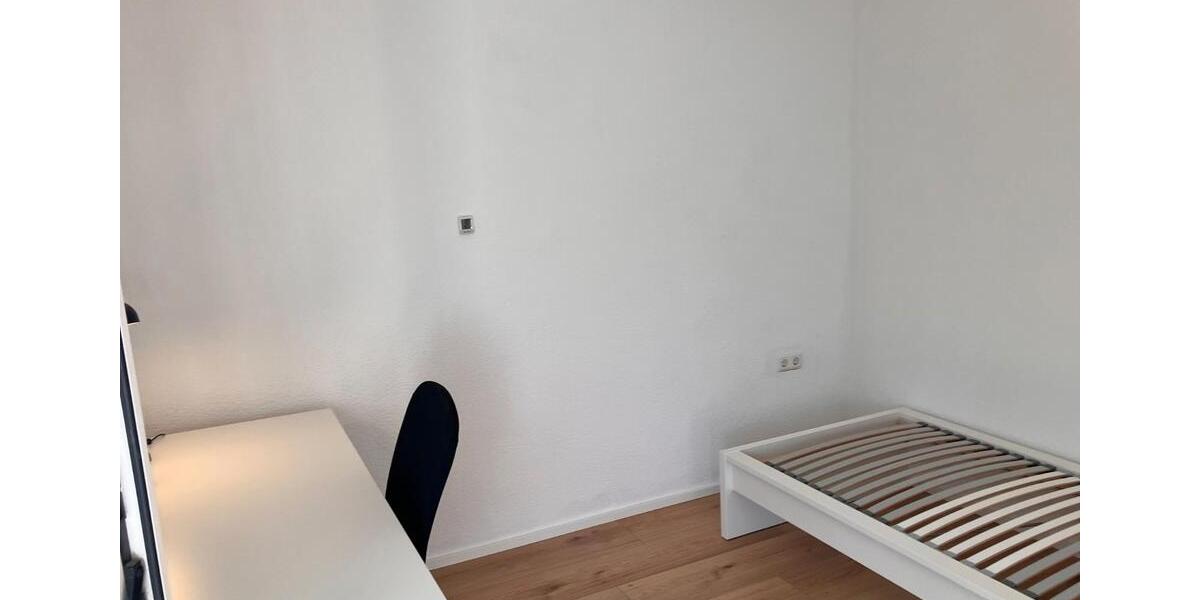 Etagenwohnung Ludwigsburg Eglosheim - 1 Zimmer, 13 m&sup2;, 535&euro; | Angebot:26346916