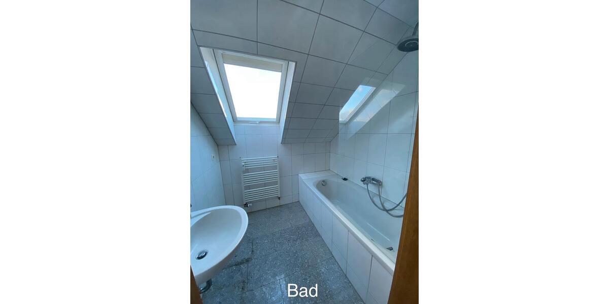 Etagenwohnung Böblingen Dagersheim - 4 Zimmer, 98 m&sup2;, 1.220&euro; | Angebot:26312707