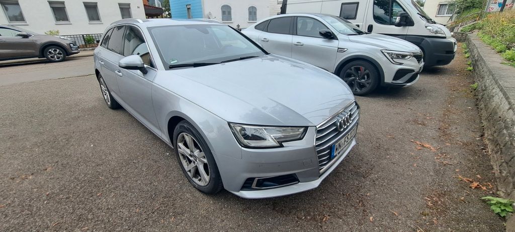 Audi A4 130.000 km 18.300 € Plüderhausen 73655
