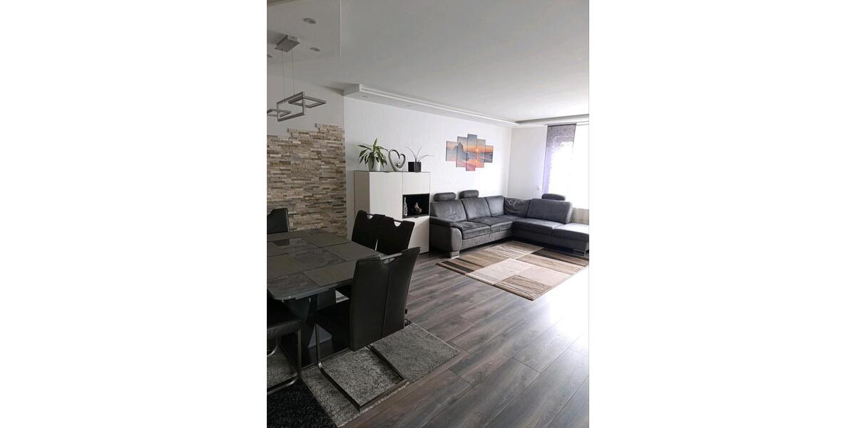 Etagenwohnung Backnang - 3.5 Zimmer, 90 m&sup2;, 300.000&euro; | Angebot:27081116