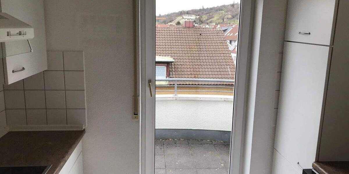 Etagenwohnung Esslingen am Neckar Zell - 3 Zimmer, 75 m&sup2;, 890&euro; | Angebot:25735186