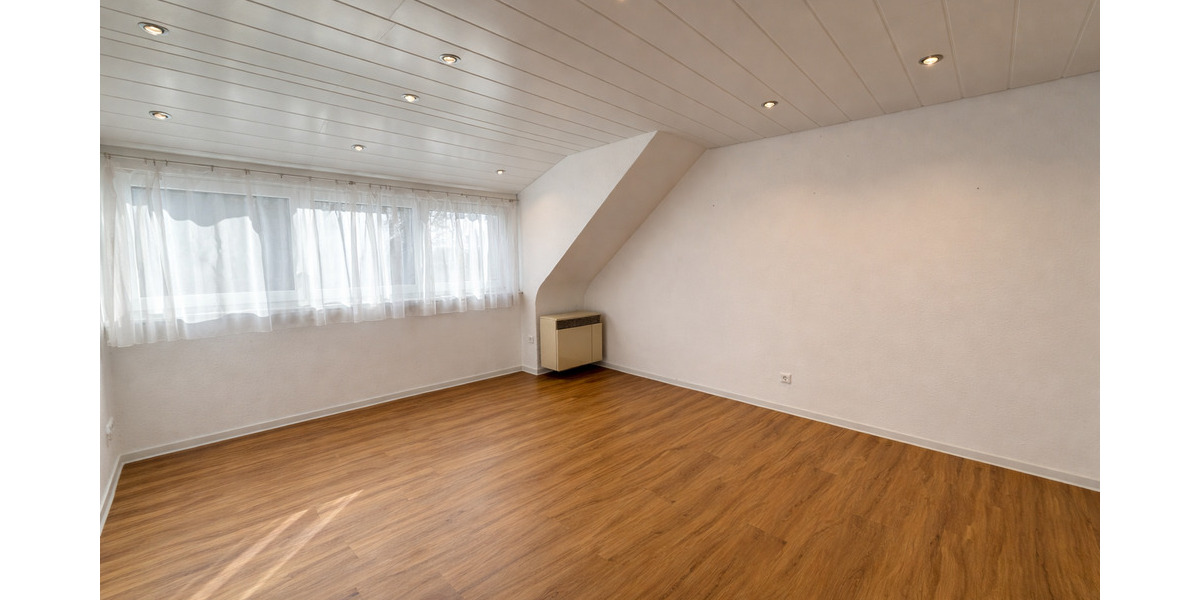 Mehrfamilienhaus, Wohnhaus Stuttgart Degerloch - 8 Zimmer, 181 m&sup2;, 749.000&euro; | Angebot:25836698