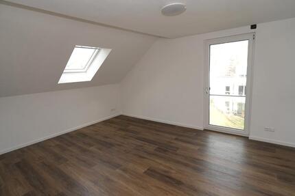 Wohnung Stuttgart Vaihingen - 4 Zimmer, 107 m&sup2;, 1.600&euro; | Angebot:26339965