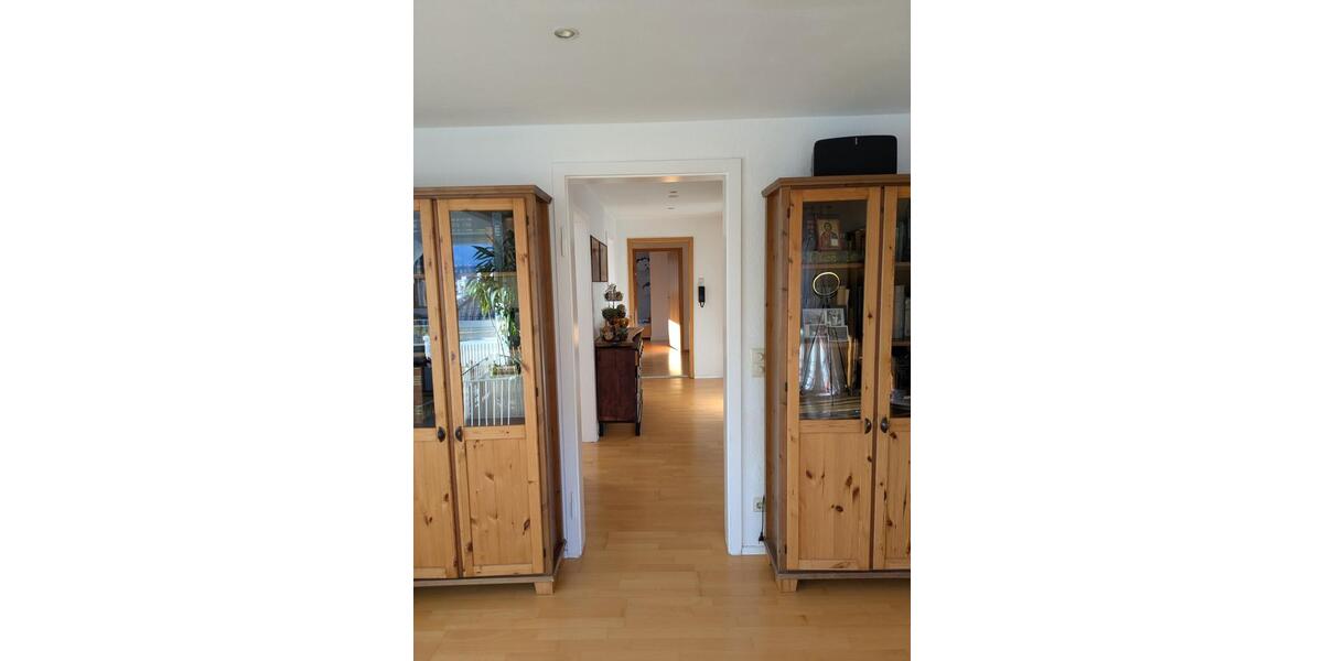 Dachgeschoßwohnung Stuttgart Luginsland - 4.5 Zimmer, 129 m&sup2;, 1.935&euro; | Angebot:24729122