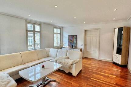 Wohnung Stuttgart Mitte - 5 Zimmer, 130 m&sup2;, 2.700&euro; | Angebot:23987384