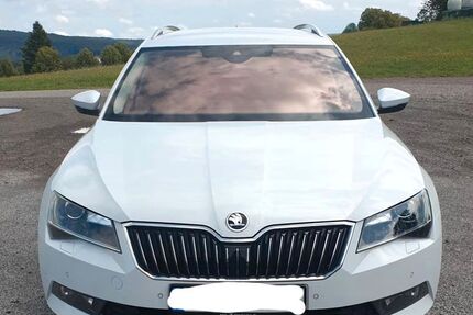 Skoda Superb 196.000 km 11.000 &euro; Stuttgart 70190