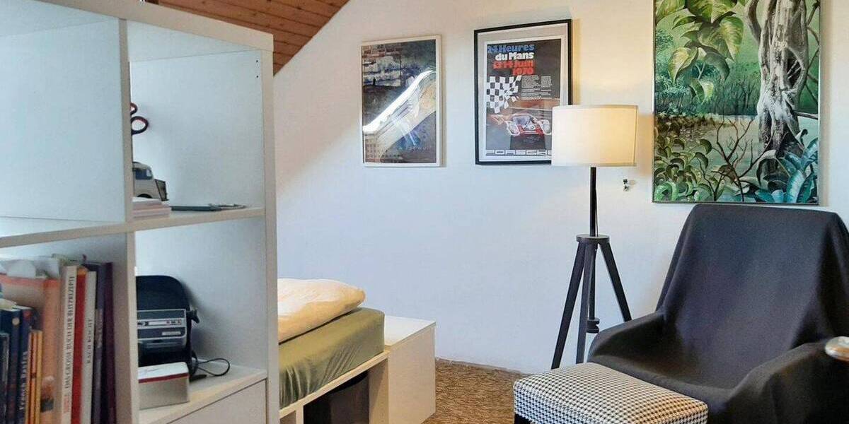 Reihenmittelhaus Ditzingen - 7 Zimmer, 162 m&sup2;, 540.000&euro; | Angebot:26477778