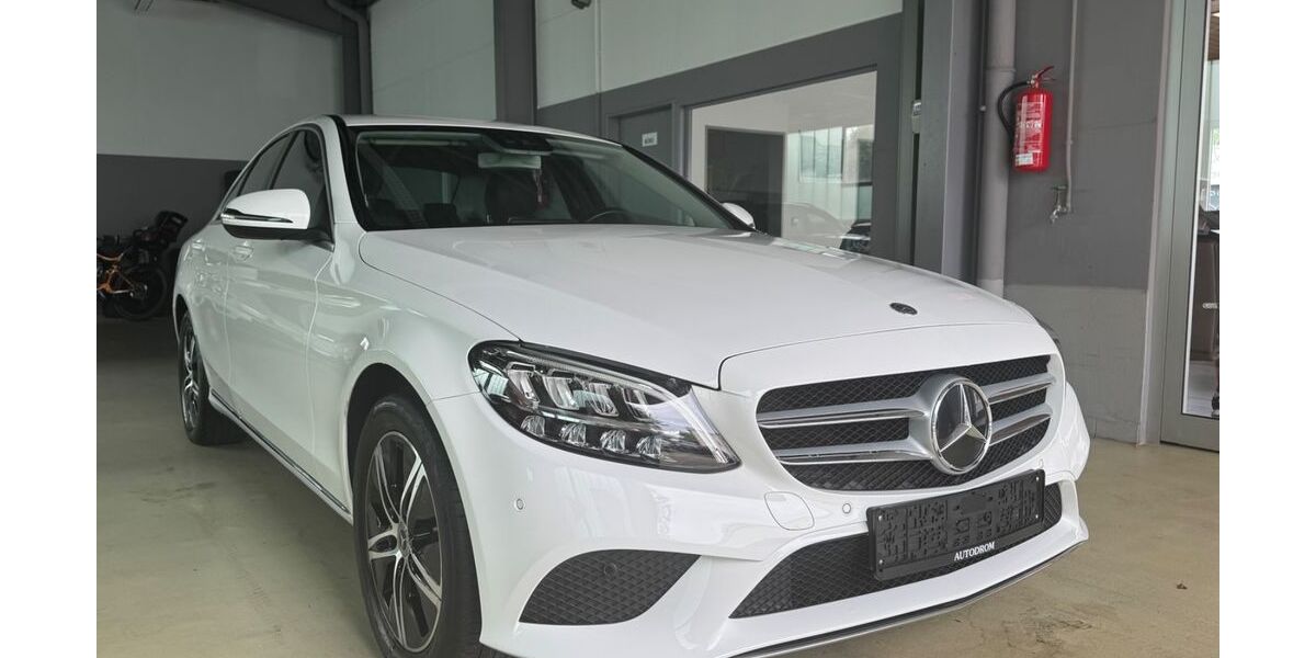 Mercedes-Benz C 200 75.700 km 23.900 &euro; Neckartailfingen 72666