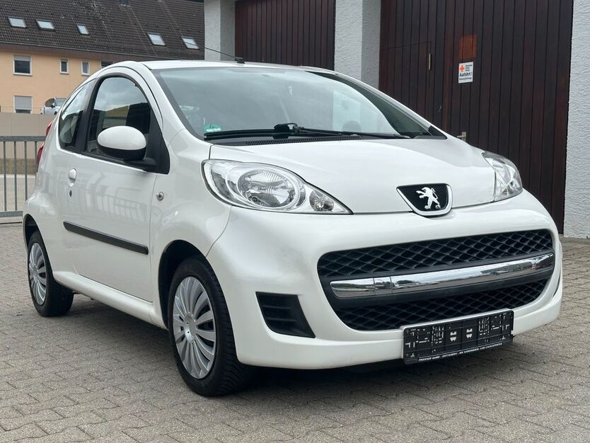 Peugeot 107 111.000 km 2.690 € Hildrizhausen 71157