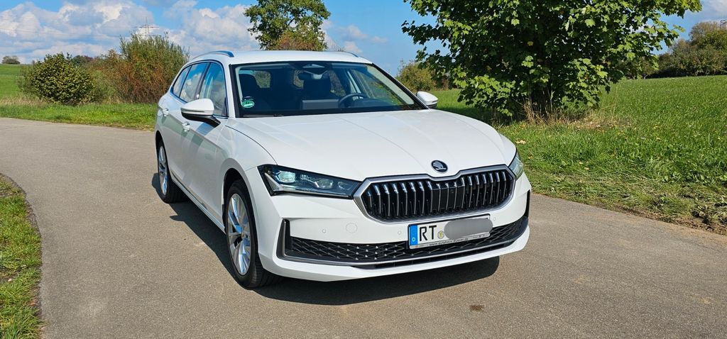 Skoda Superb 9.600 km 39.690 € Reutlingen 72760