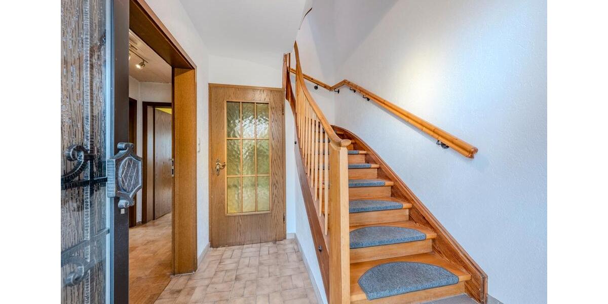 Doppelhaushälfte Marbach am Neckar - 7 Zimmer, 138 m&sup2;, 429.000&euro; | Angebot:25126401