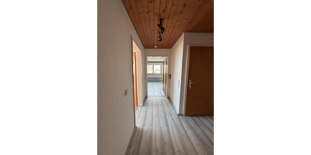 Dachgeschoßwohnung Steinheim an der Murr - 2.5 Zimmer, 72 m&sup2;, 860&euro; | Angebot:24390159