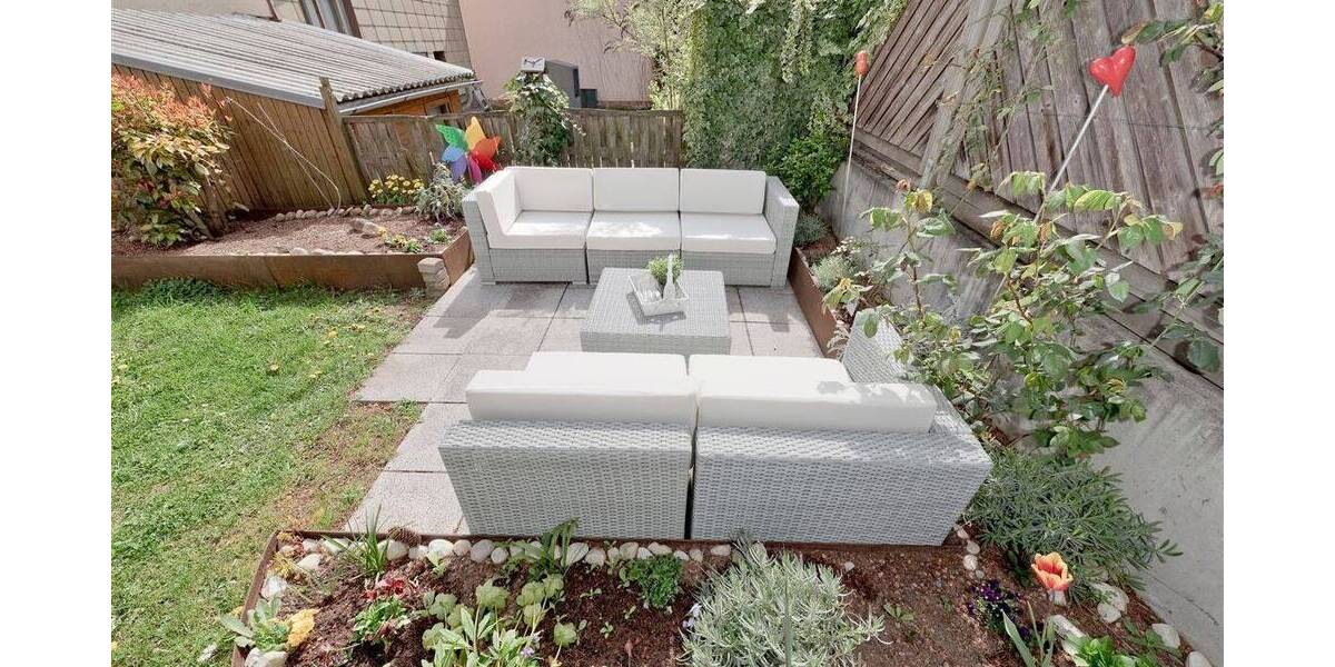 Etagenwohnung Esslingen am Neckar Stadtmitte - 3 Zimmer, 75 m&sup2;, 350.000&euro; | Angebot:26230399