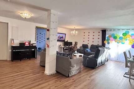 Wohnung Markgröningen - 3 Zimmer, 100 m&sup2;, 1.330&euro; | Angebot:25257768