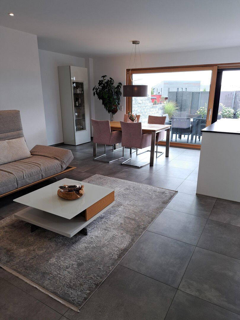 Hochwertige Doppelhaushälfte mit Pool und Sauna in ruhiger Lage von Gärtringen 6 zimmer