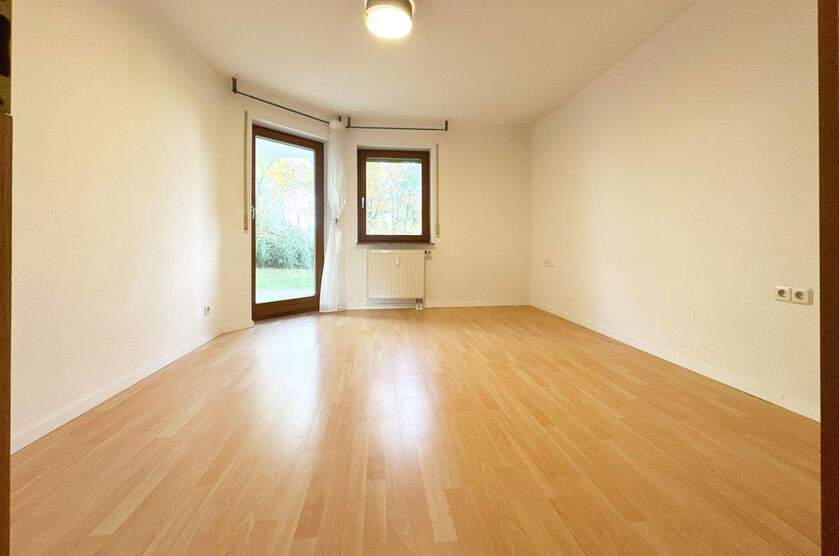 2,5-Zimmer-Erdgeschosswohnung mit sonniger Terrasse und Tiefgaragenstellplatz in Leonberg-Warmbronn 2 zimmer